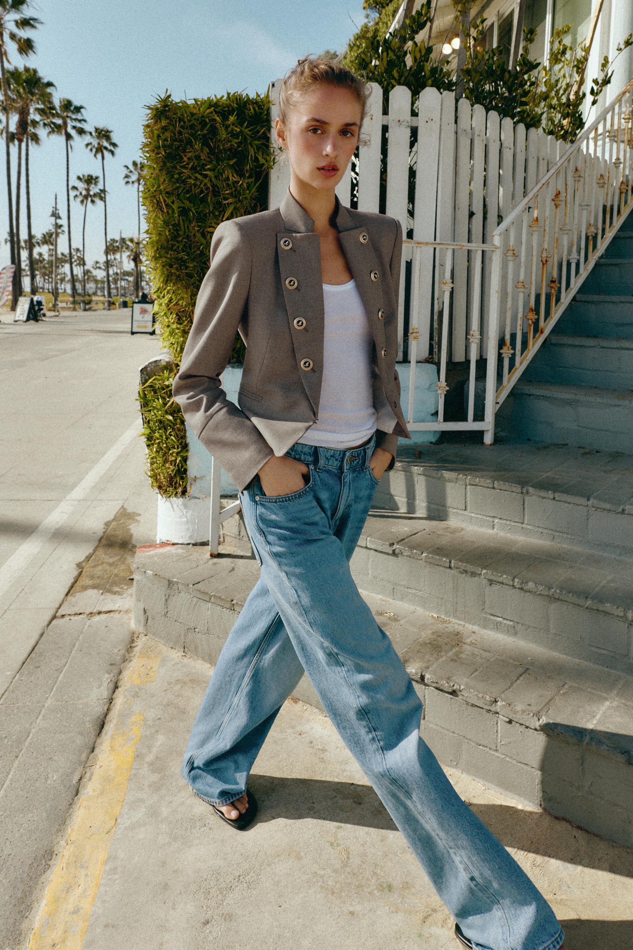 TAILORED BLAZER WITH LAPEL BUTTONS